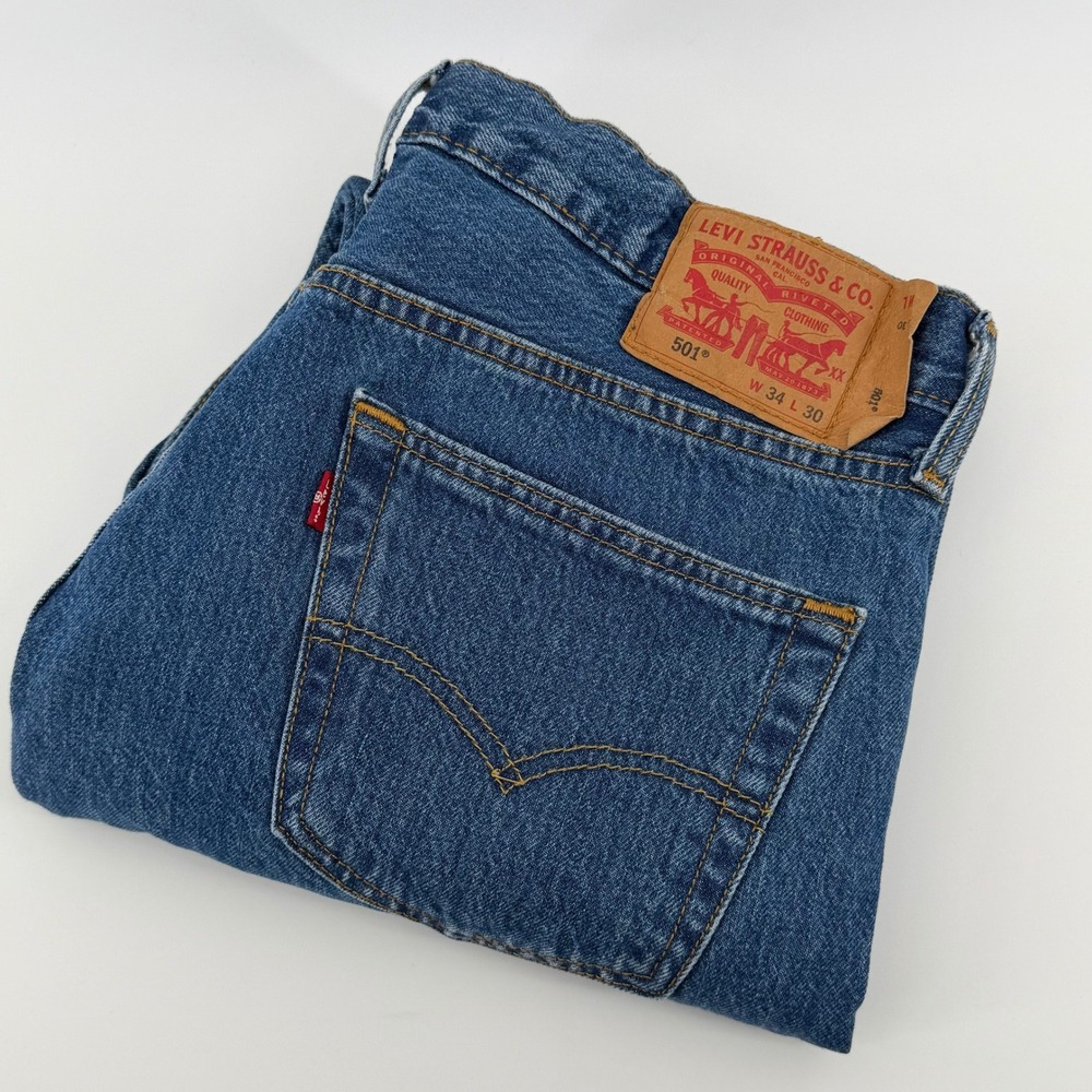 Levis 501 Original Fit Jeans Mens 34x30 Medium Wash Blue Denim 00501-0193